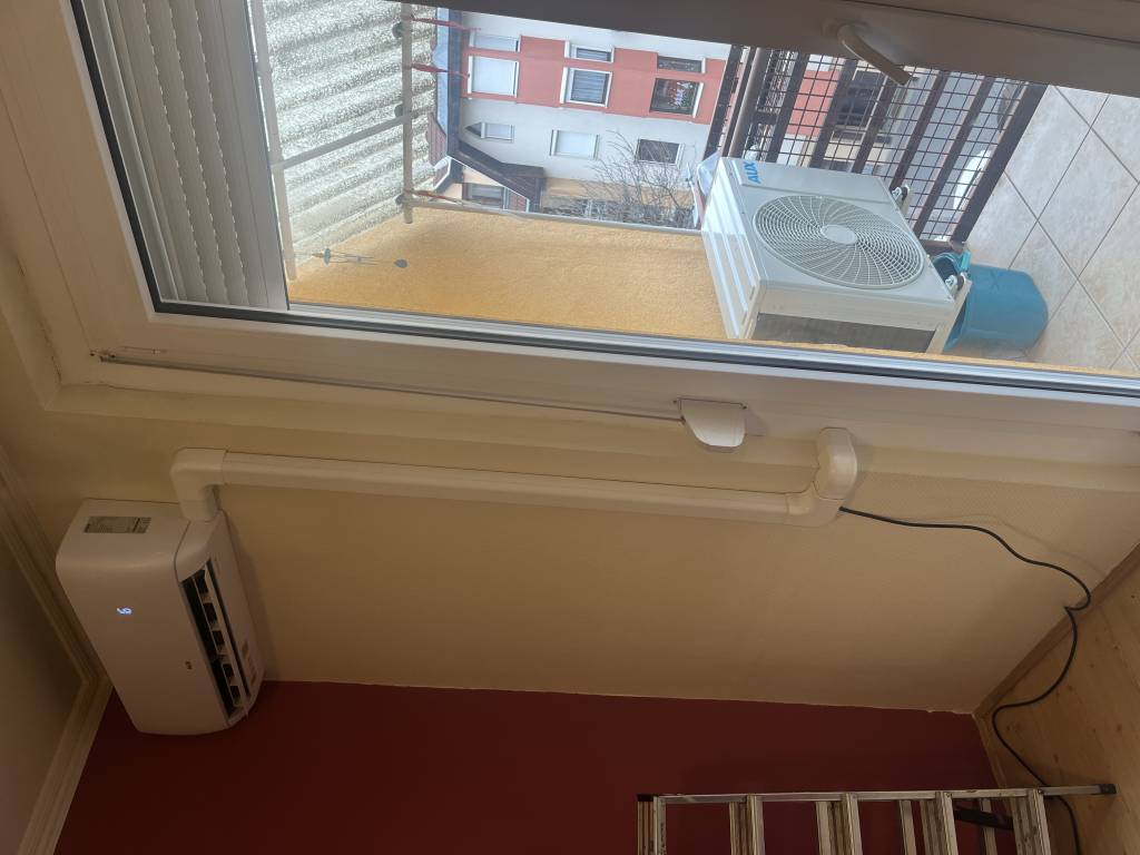 AUX beltéri és kültéri egység